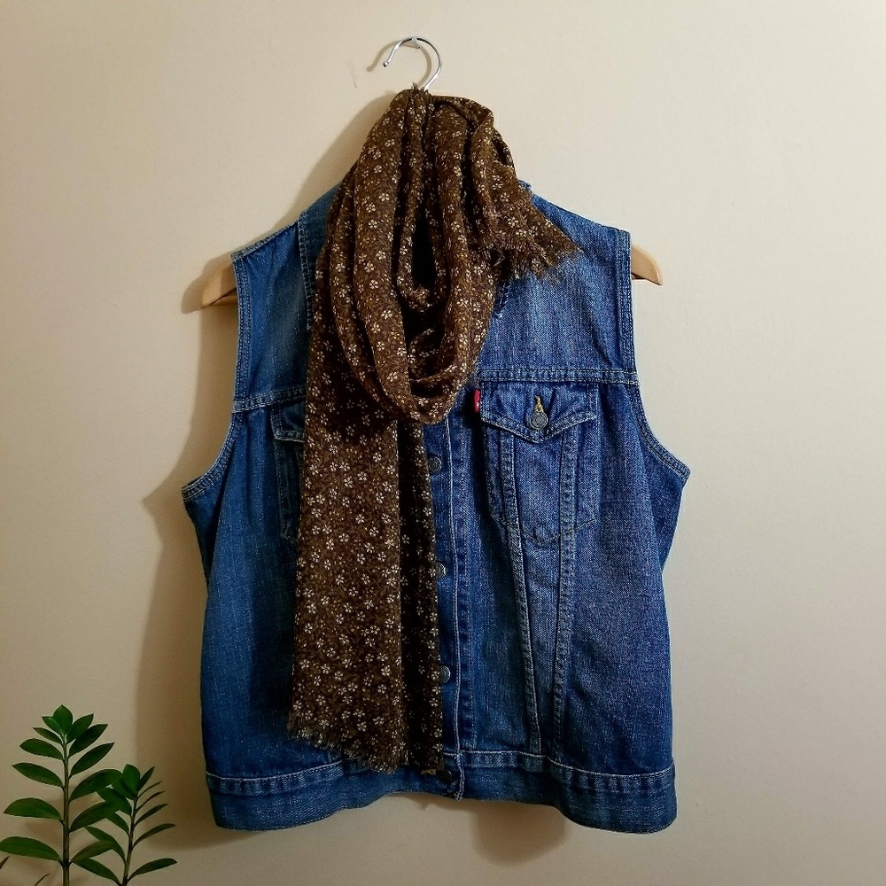 Land's End scarf